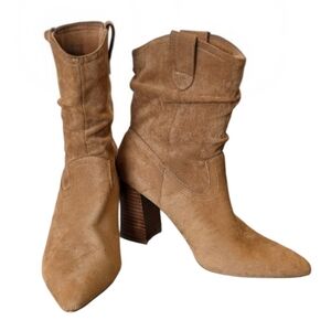 Oasis Society Dalton Faux Suede Pointed Toe Block Heel Ankle Boots Tan Size 6.5